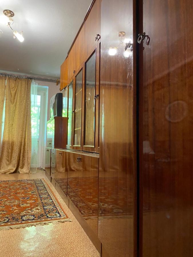 В Самом Центре Mýrhorod Exterior foto